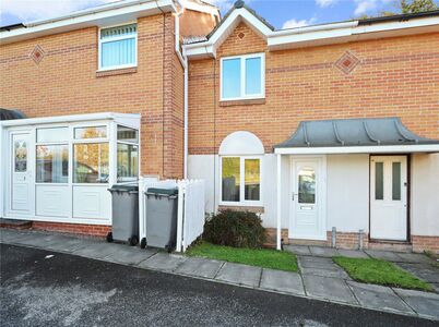 Oakfield Lane, The Grove, 2 bedroom Mid Terrace House for sale, £95,000
