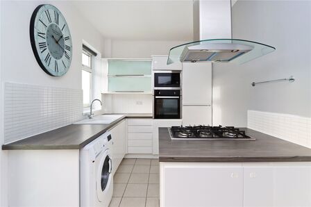 2 bedroom End Terrace House for sale