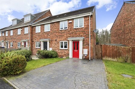 Generation Place, 3 bedroom End Terrace House for sale, &pound;130,000