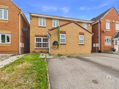 Langdon Close, 3 bedroom Semi Detached House for sale, &pound;150,000