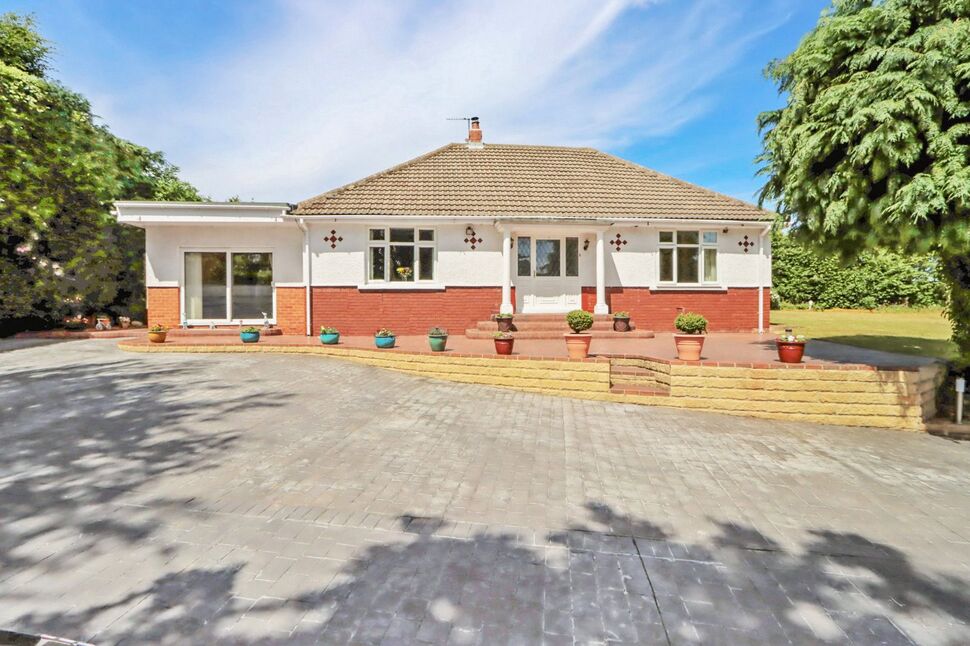 3 bedroom Detached Bungalow for sale