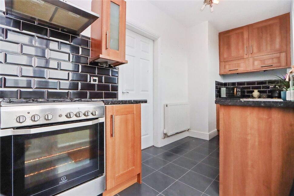 2 bedroom Mid Terrace House for sale, Laurel Crescent, Pelton, DH2 £