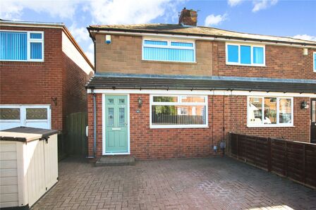 South Street, 2 bedroom Semi Detached House for sale, £135,000