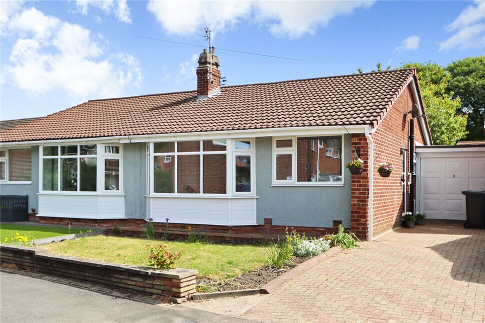 2 bedroom Semi Detached Bungalow for sale