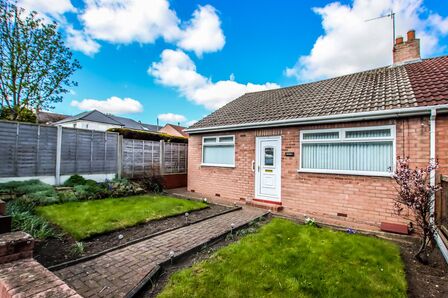 2 bedroom Semi Detached Bungalow for sale