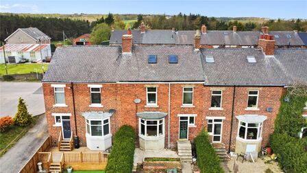 3 bedroom Mid Terrace House for sale