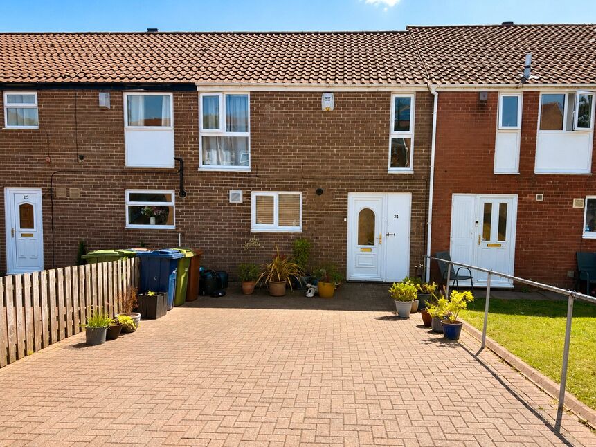 Main image of 3 bedroom Mid Terrace House for sale, Pembridge, Oxclose, Washington, NE38