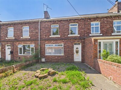2 bedroom Mid Terrace House for sale