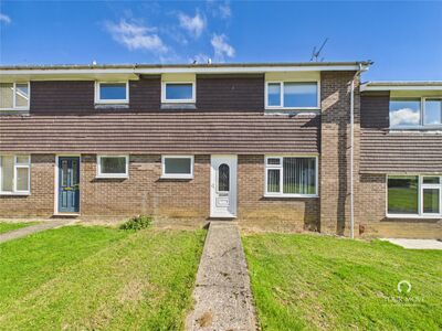 3 bedroom Mid Terrace House for sale