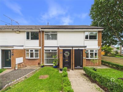2 bedroom Mid Terrace House for sale