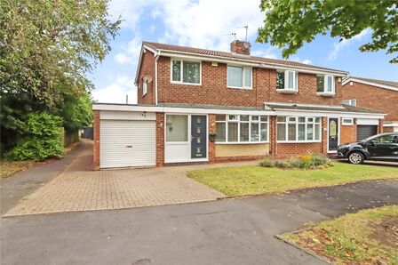 Elmway, 3 bedroom Semi Detached House for sale, &pound;220,000