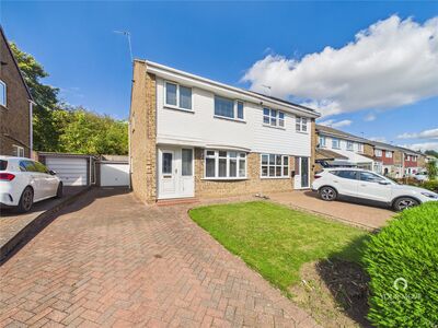 Thorntons Close, 3 bedroom Semi Detached House for sale, &pound;160,000