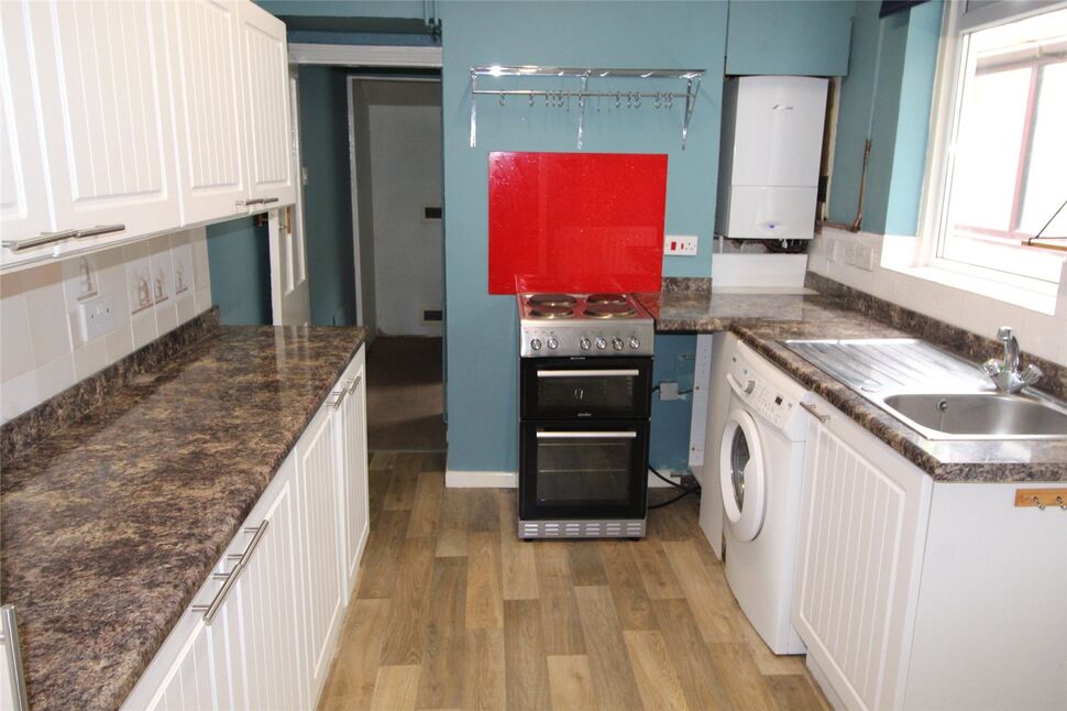 3 bedroom Mid Terrace House for sale, Ashburton Road, Hugglescote, LE67