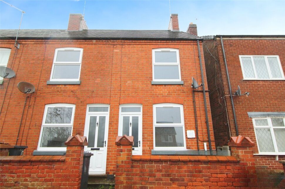 2 bedroom End Terrace House for sale, Forest Road, Markfield, LE67 £150,000
