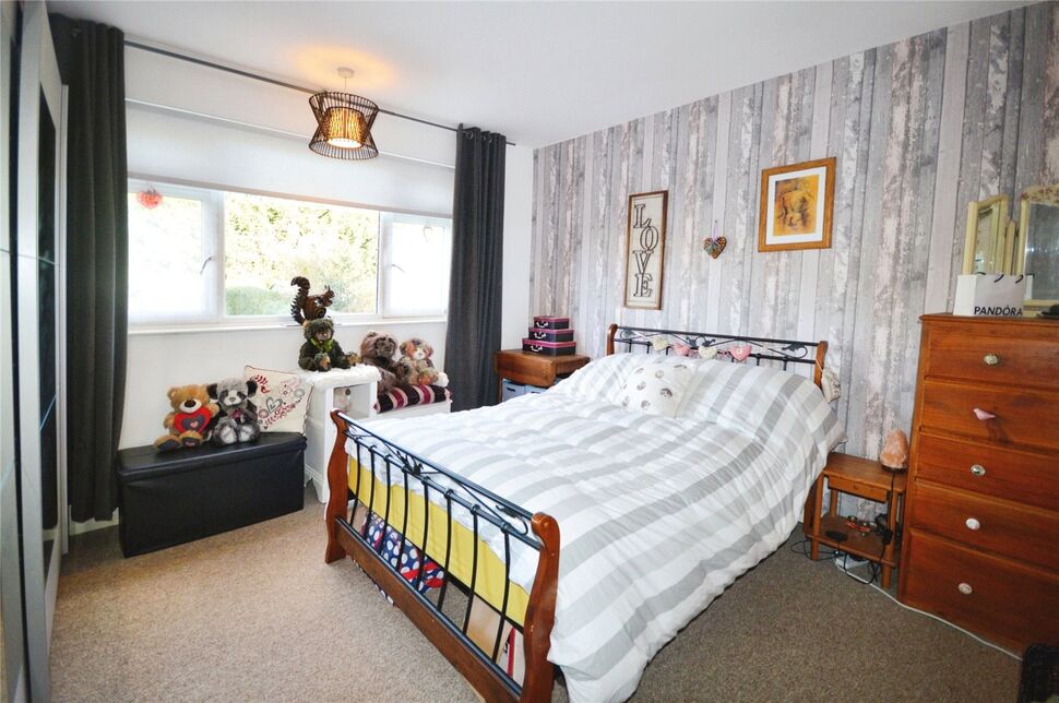 3 bedroom Semi Detached House for sale, Station Road, Ibstock, LE67 £
