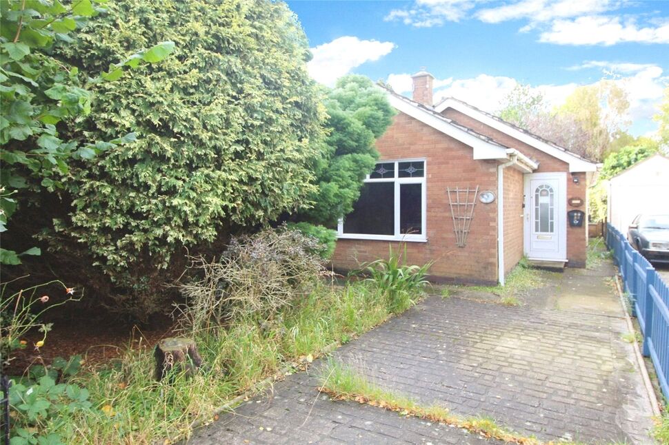 3 bedroom Mid Terrace House for sale, Ashby Road, Coalville, LE67 £