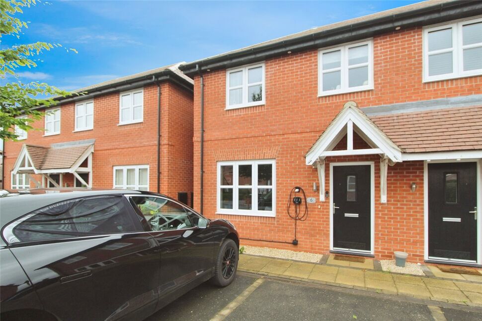 Main image of 3 bedroom Semi Detached House for sale, De Herle Lane, Hugglescote, Leicestershire, LE67