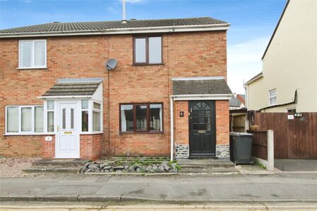 Fairfield Road, 2 bedroom Semi Detached House for sale, £140,000
