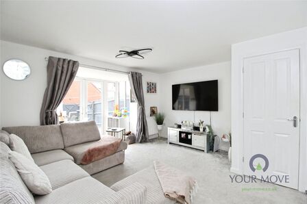 Chiswell Drive, 3 bedroom Mid Terrace House for sale, £230,000