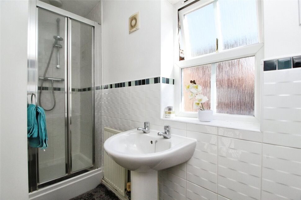 En-Suite Bathroom