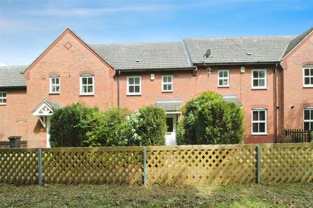 3 bedroom Mid Terrace House for sale