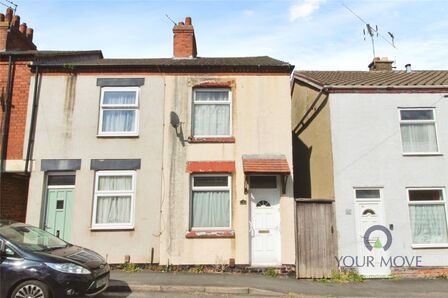 2 bedroom Mid Terrace House for sale