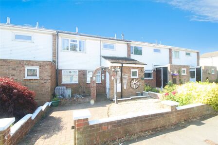 3 bedroom Mid Terrace House for sale