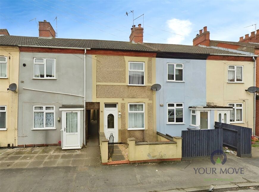 Main image of 3 bedroom Mid Terrace House for sale, Oxford Street, Coalville, Leicestershire, LE67