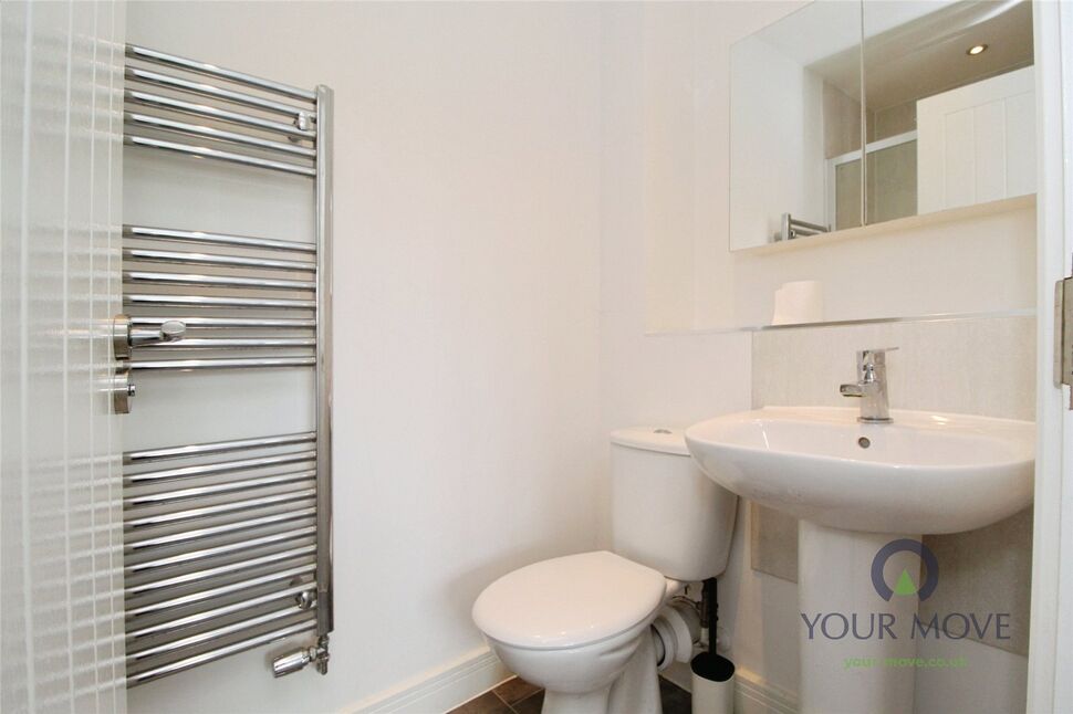 En-Suite Bathroom