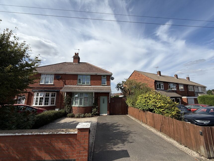 Main image of 3 bedroom Semi Detached House for sale, Ibstock Road, Ellistown, Leicestershire, LE67