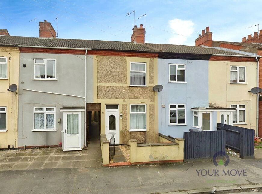 Main image of 3 bedroom Mid Terrace House for sale, Oxford Street, Coalville, Leicestershire, LE67