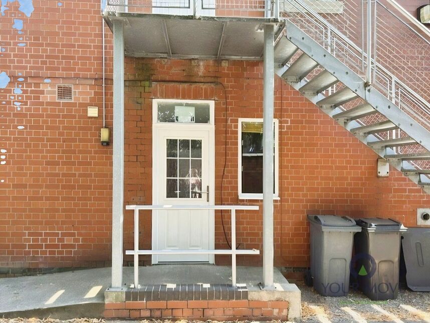 Main image of 1 bedroom Flat to rent, London Road, Coalville, Leicestershire, LE67