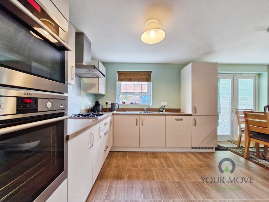 Kitchen / Diner