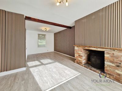 Station Road, 3 bedroom Mid Terrace House for sale, &pound;200,000