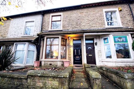 Earnsdale Road, 2 bedroom Mid Terrace House to rent, £850 pcm