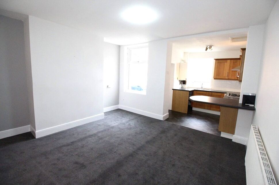 2 bedroom Mid Terrace House for sale, Lomax Street, Darwen, BB3 £80,000