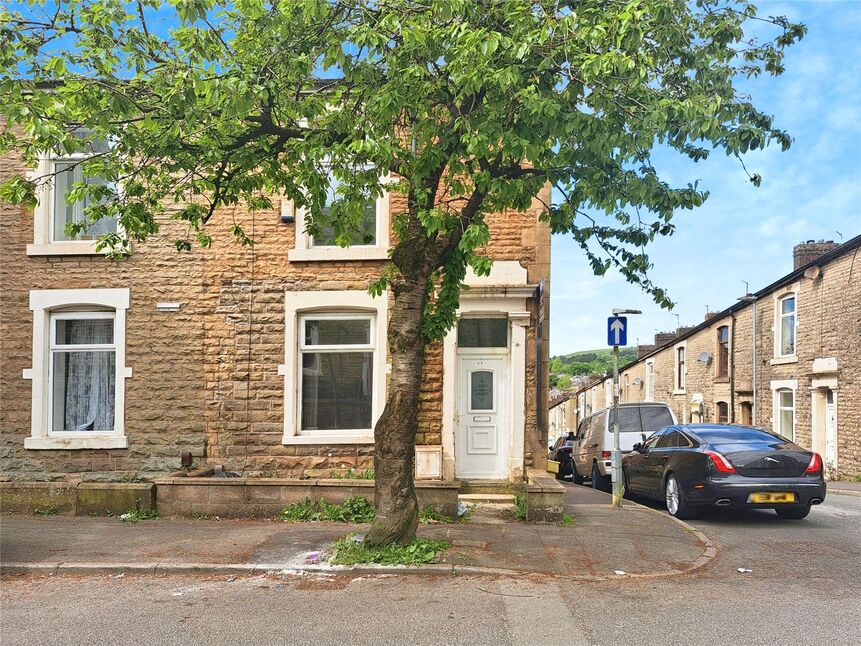 2 bedroom End Terrace House for sale, Scholes Street, Darwen, BB3 £95,000