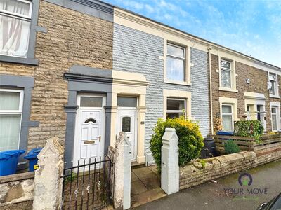 4 bedroom Mid Terrace House for sale