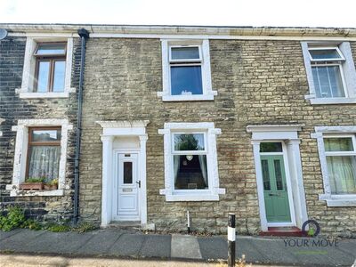 2 bedroom Mid Terrace House for sale