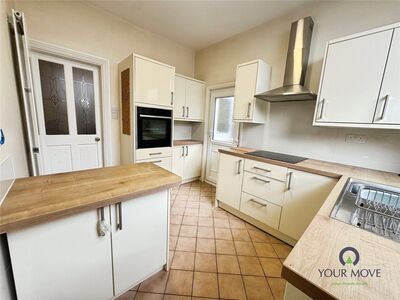 3 bedroom End Terrace House for sale