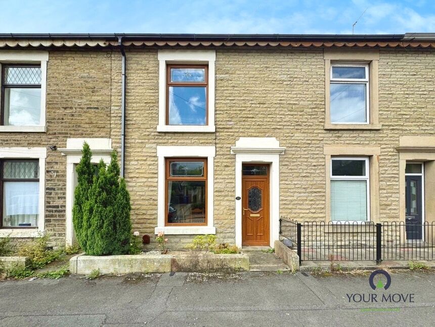 3 bedroom Mid Terrace House for sale