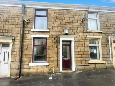 Redearth Road, 2 bedroom Mid Terrace House to rent, £795 pcm