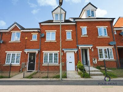 3 bedroom Mid Terrace House for sale