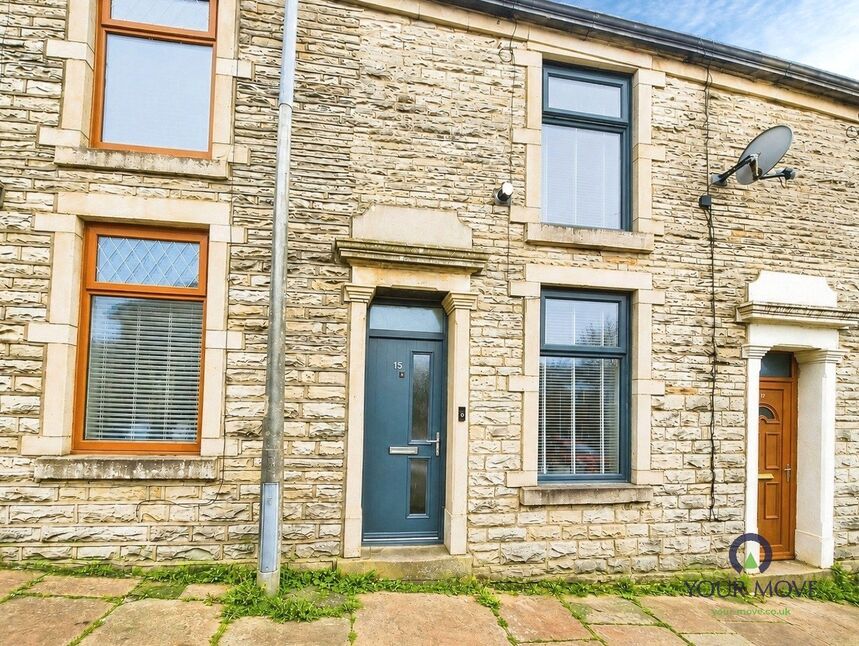 2 bedroom Mid Terrace House for sale