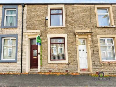 2 bedroom Mid Terrace House for sale