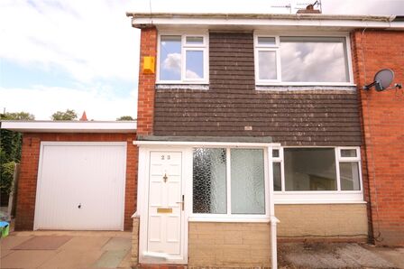 3 bedroom Semi Detached House to rent