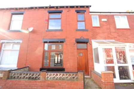 Grimshaw Street, 4 bedroom Mid Terrace House to rent, £1,295 pcm