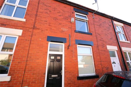 2 bedroom Mid Terrace House to rent