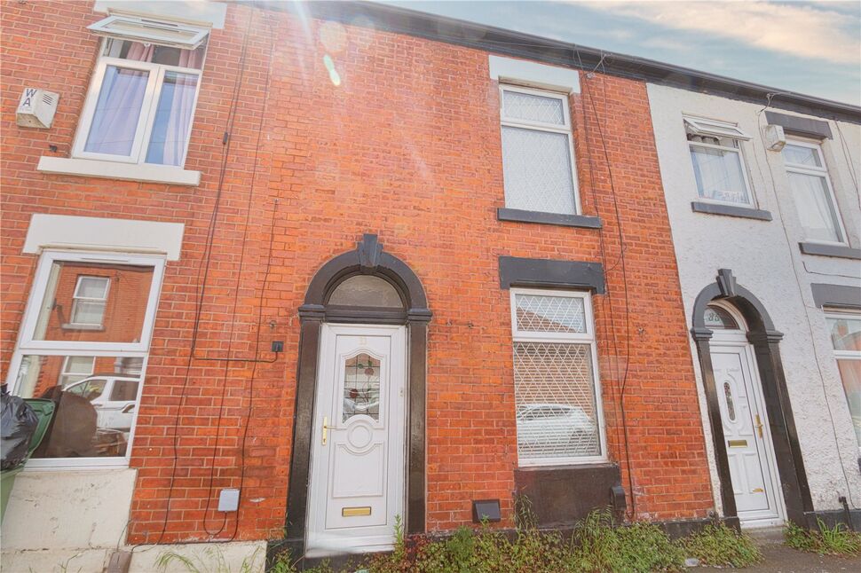 2 bedroom Mid Terrace House to rent