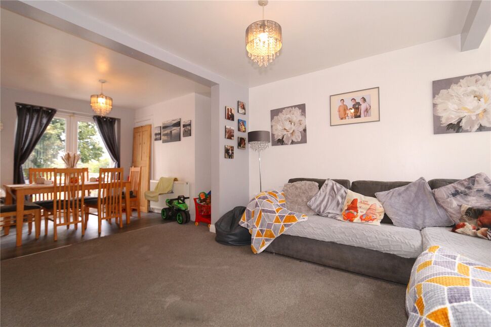 3 bedroom Mid Terrace House for sale, East Street, Audenshaw, M34 £